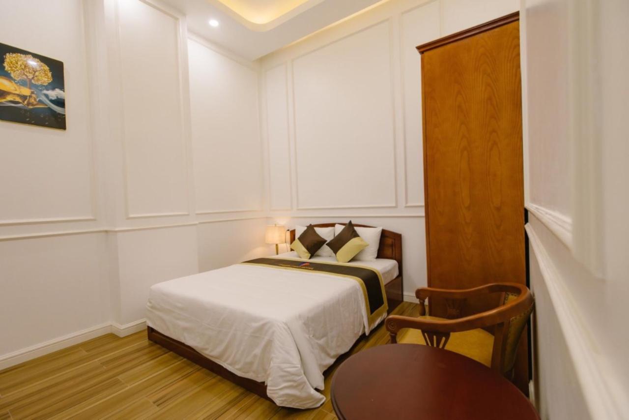Thuan Phat Hotel Soc Trang Exterior photo